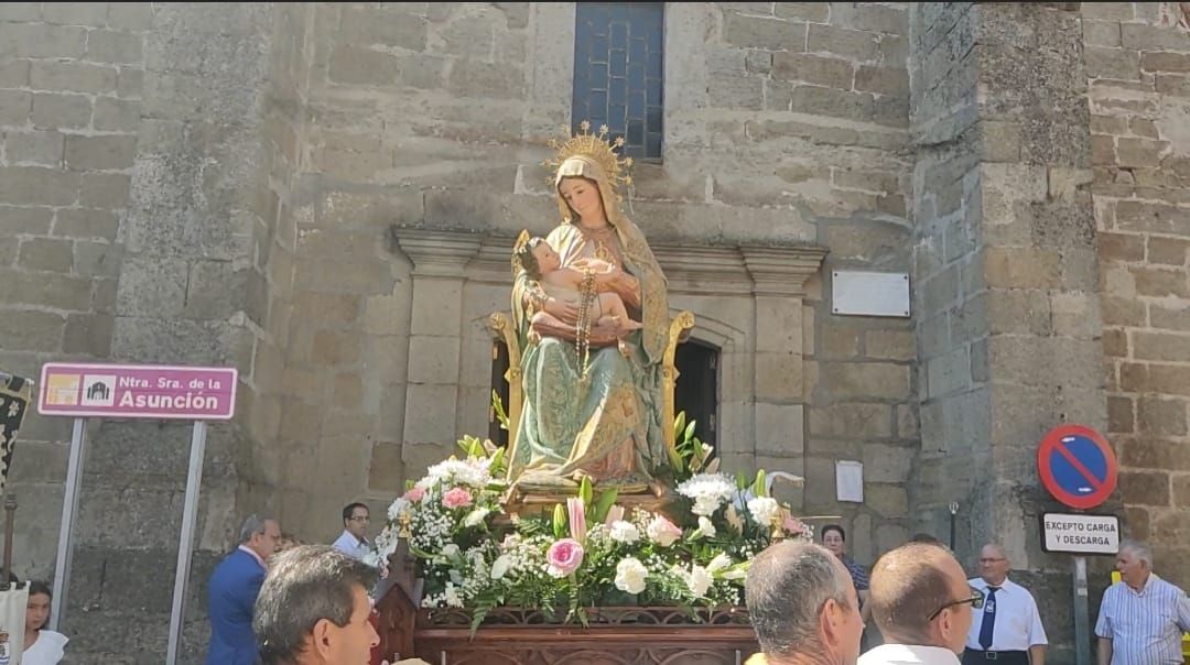 GALERÍA| Traslado de la Virgen de la Bandera en Fermoselle