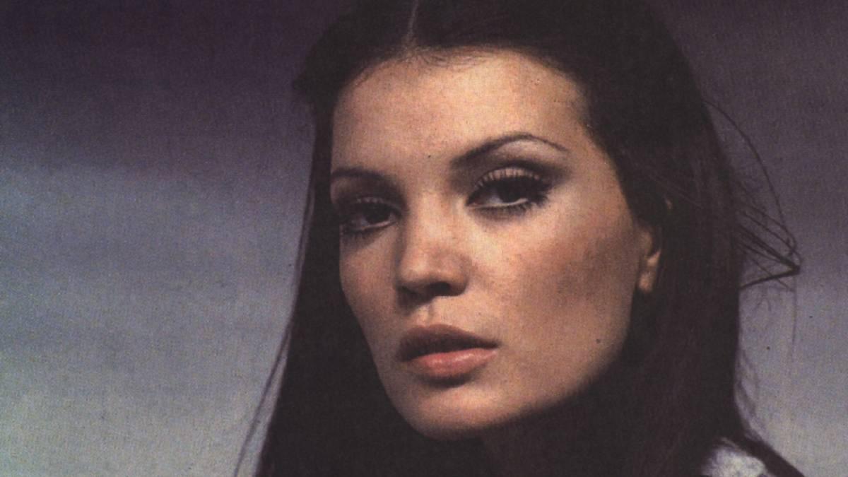 MARÍA JOSÉ CANTUDO | Qué fue de María José Cantudo, pionera del desnudo en  el cine