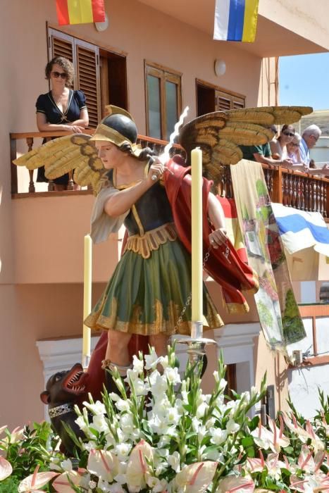 Feria de ganado, misa y procesión de San Miguel