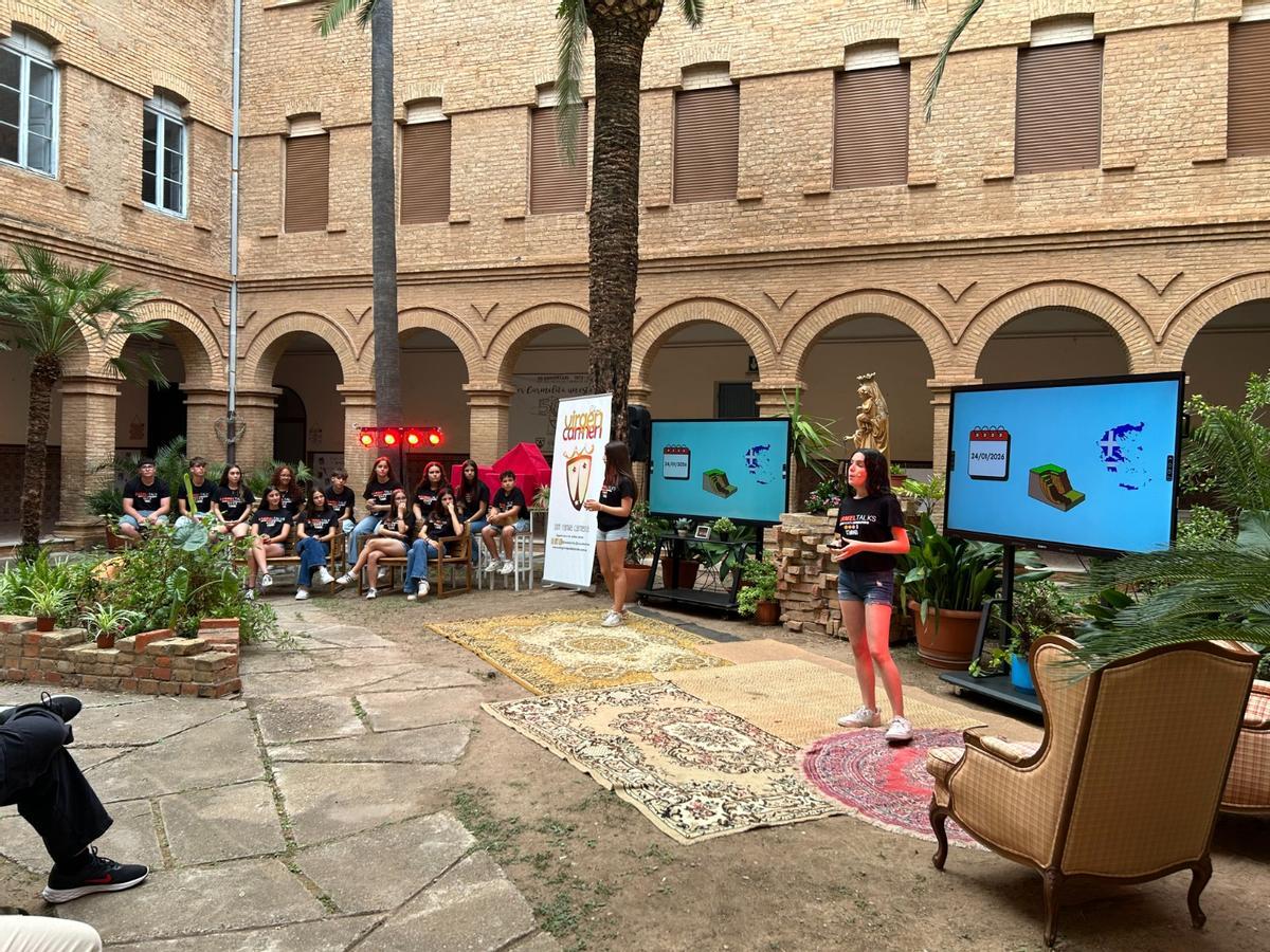 Fotogalería I El alumnado del colegio Virgen del Carmen de Vila-real celebra nueva edición del 'Carmel Talks'