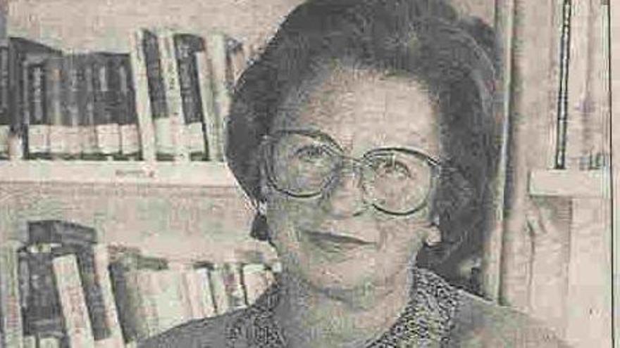 Llanera despide con emoción a Ana María García, la histórica bibliotecaria de Lugo