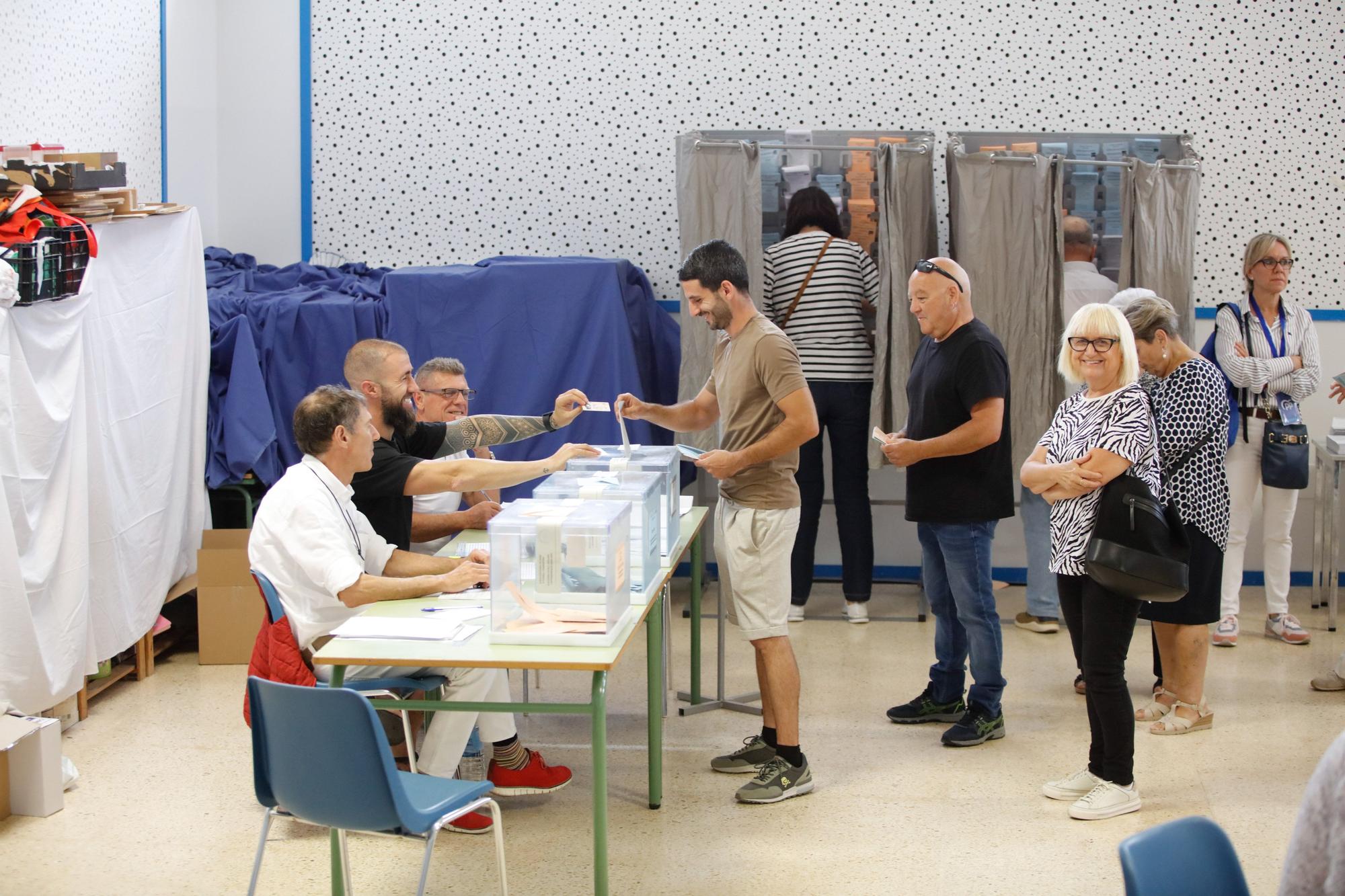 Todas las imágenes de la jornada de elecciones en Ibiza y Formentera