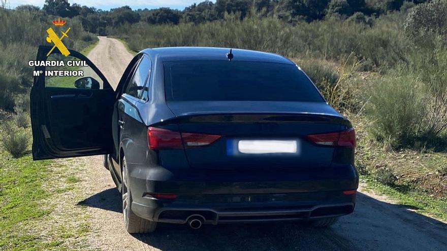 Buscan a un hombre que robó un coche en Portugal y lo abandonó cerca de Bohonal de Ibor