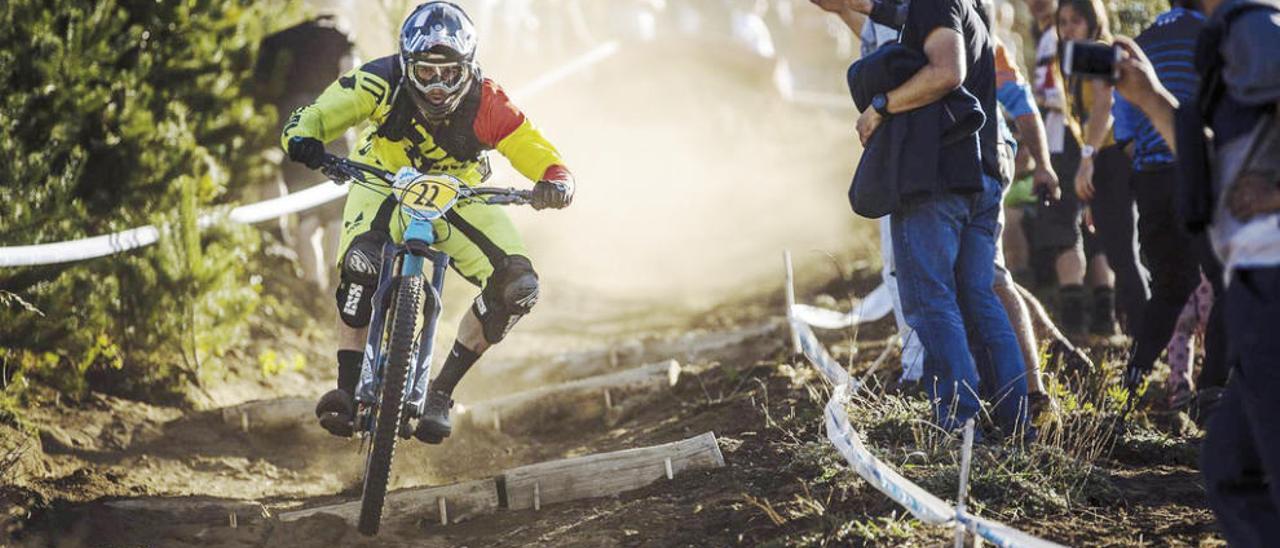 Toni Ferreiro, durante su participación en la prueba de las World Series disputada en Bariloche. // FDV