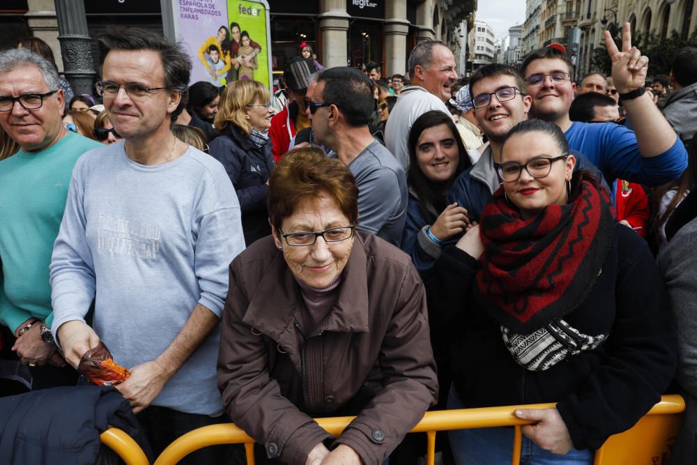 Búscate en la mascletà del 8 de marzo