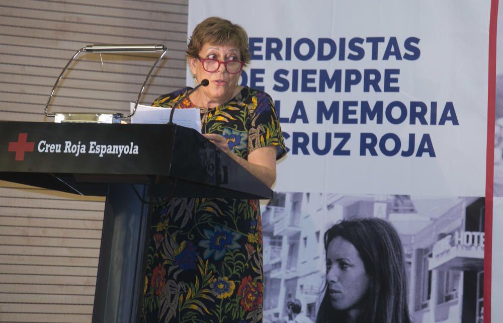 De los homenajeados ayer se resaltó, entre otras virtudes, su «humanidad», ser «periodistas todoterreno» y hacer un trabajo «libre» durante los años de dictadura.