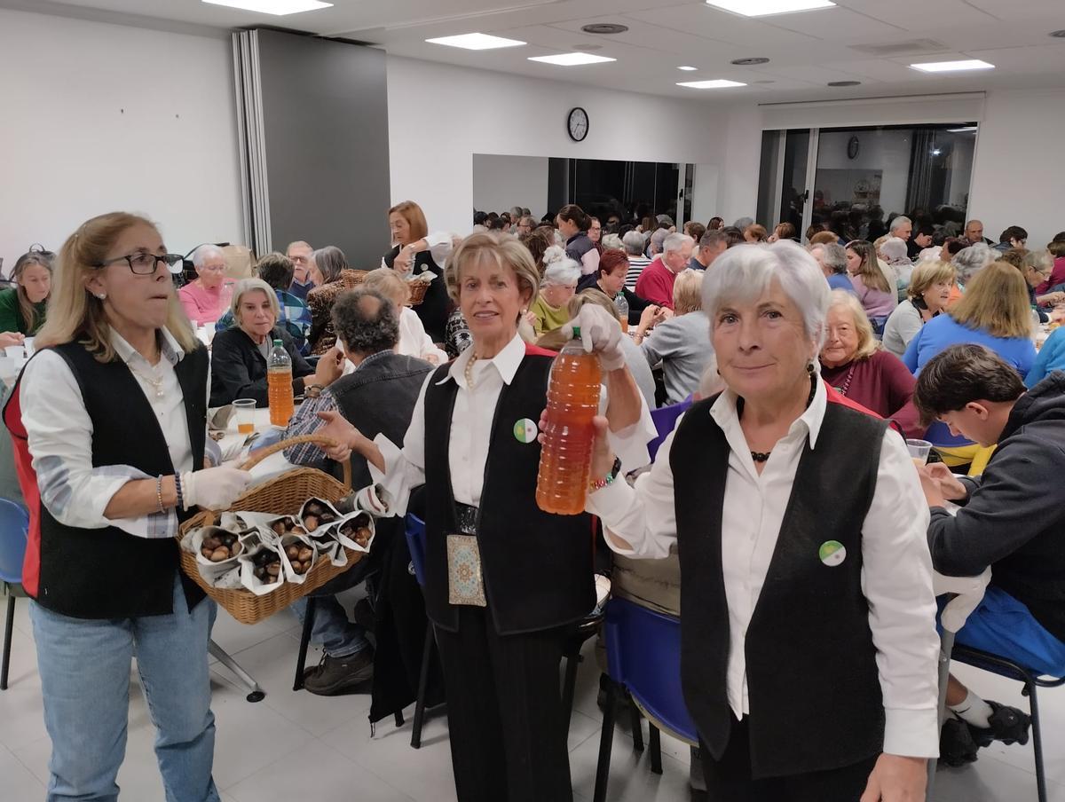 Un momento de la actividad en la sede vecinal de Somió.