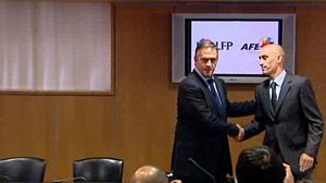 La Lliga de futbol començarà aquest cap de setmana després de desconvocar-se la vaga.