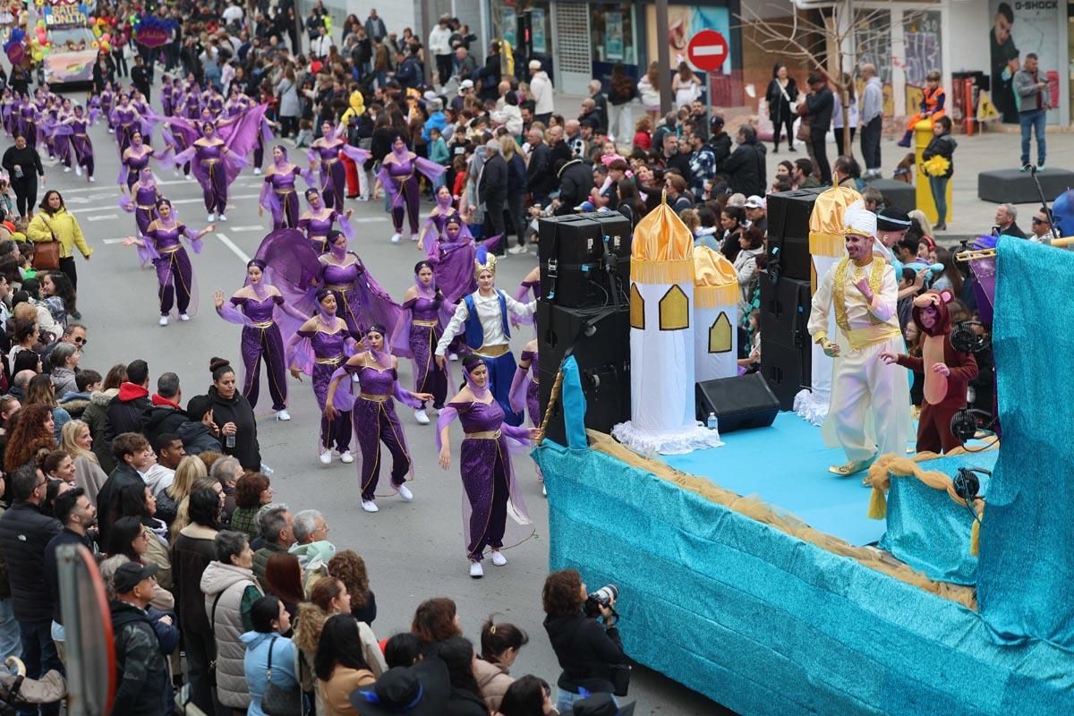 Búscate en las imágenes de la rúa de Carnaval de Ibiza
