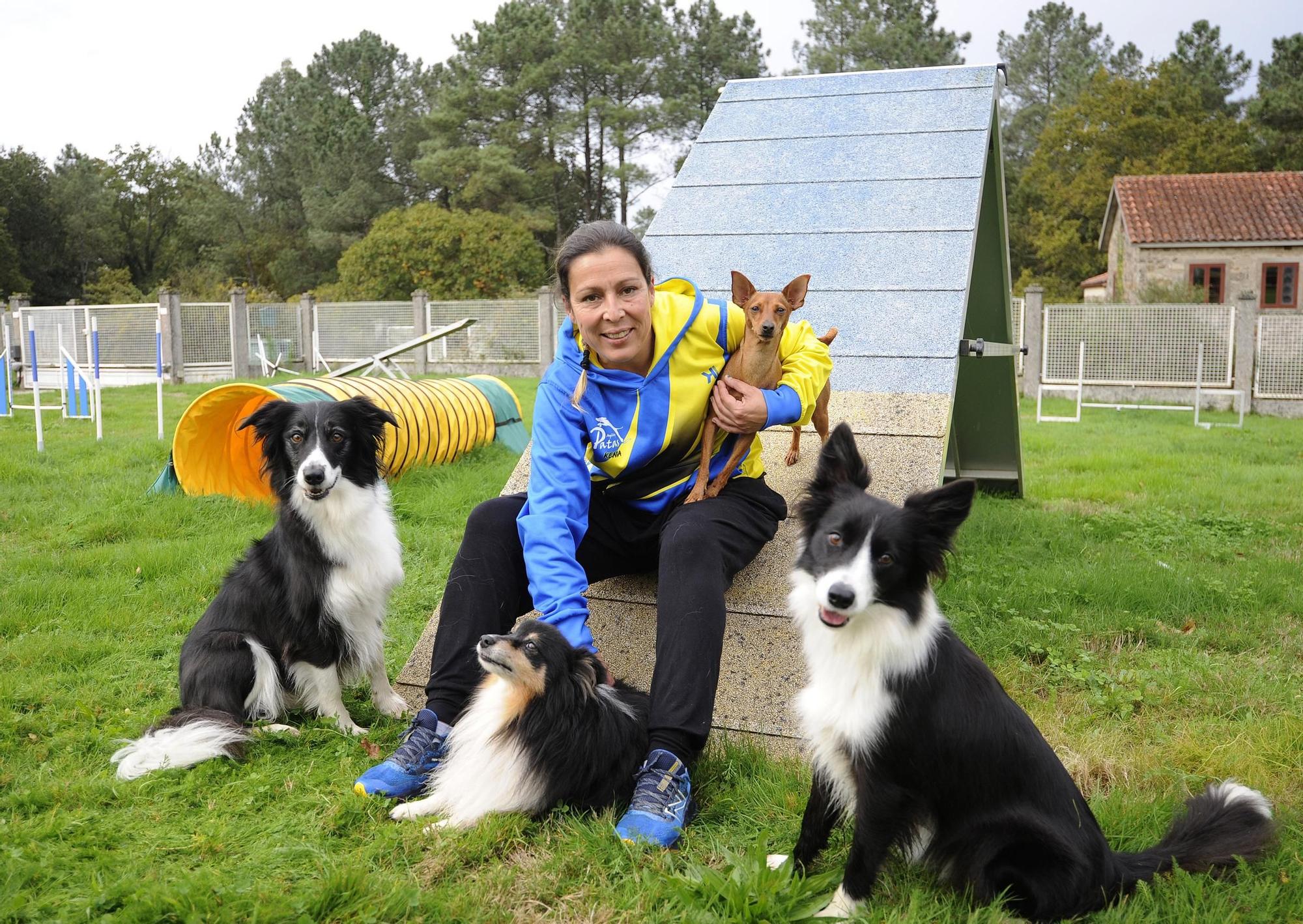 Ana Masaguer, con sus perros.