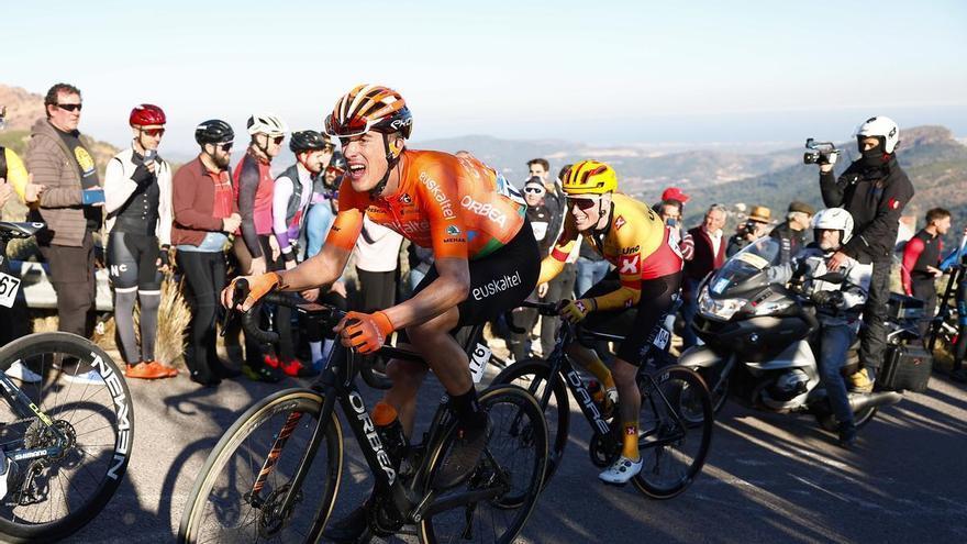 La Volta CV arranca con montaña y cinco valencianos