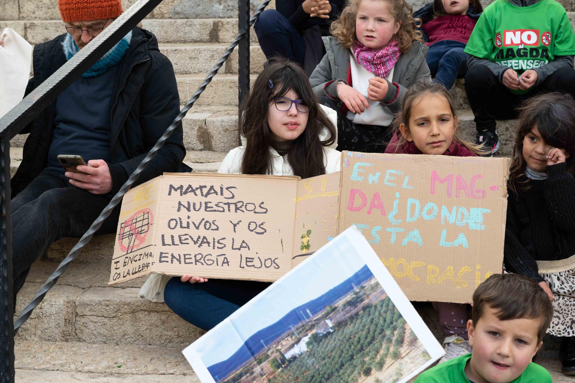 Masiva oposición en Coves de Vinromà a la MAGDA