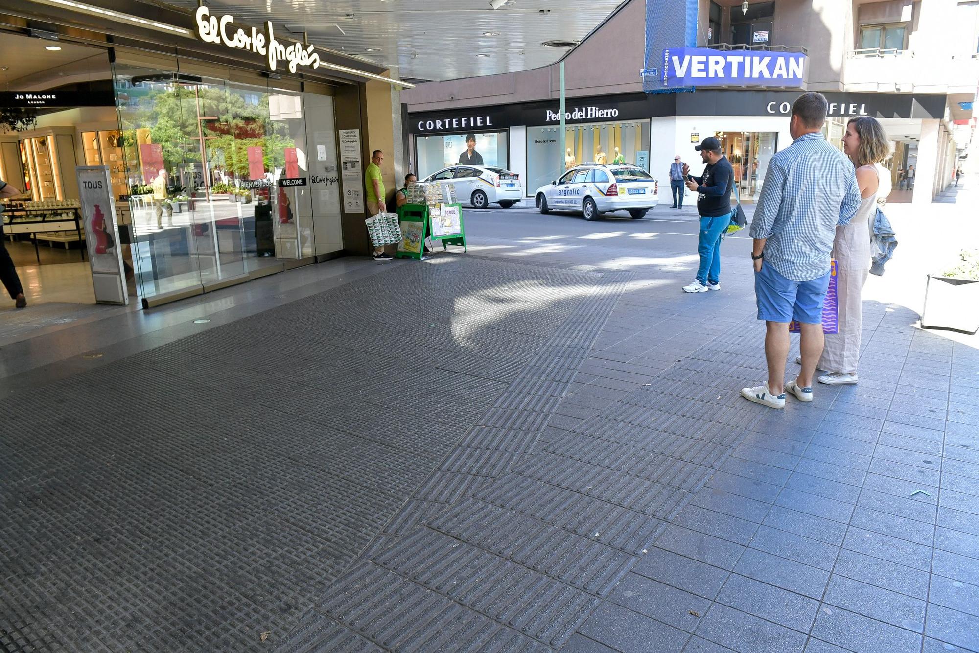 Último día de apertura dominical hasta octubre en Mesa y López