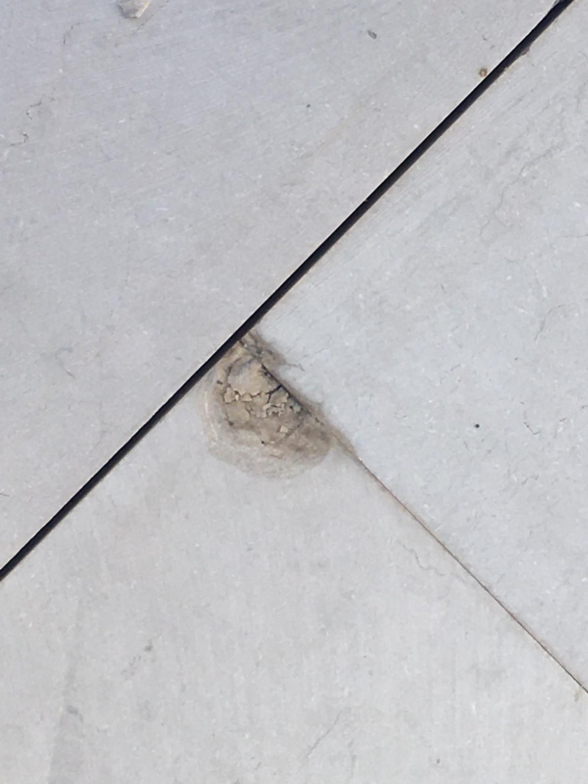 El lamentable acabado del pavimento de la Avenida de la Constitución en Alicante