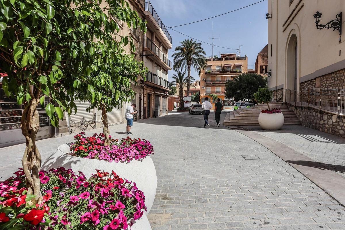 El entorno de la iglesia de Santa Ana ya es peatonal.