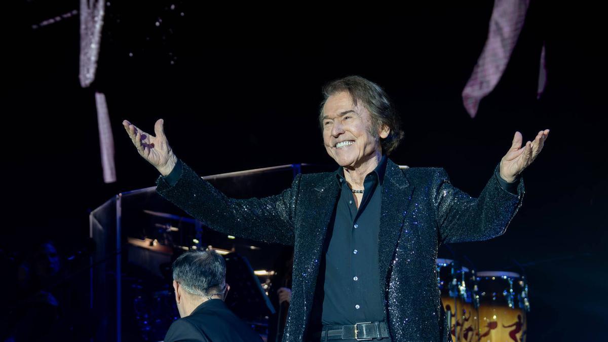 Concierto de Raphael en el Palau Sant Jordi