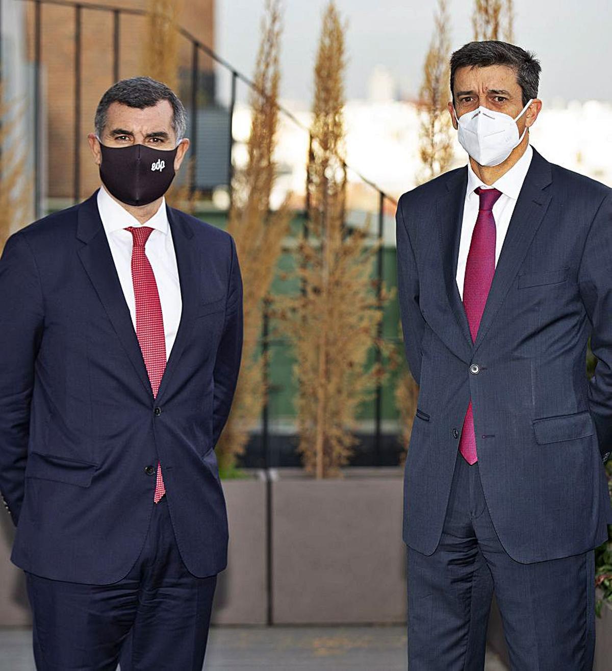 Rui Teixeira, consejero delegado de EDP España (a la izquierda), y Juan Caño, responsable de Macquarie Infraestructure and Real Assets.