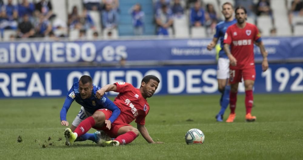 El partido del Oviedo ante el Numancia, en imágenes.