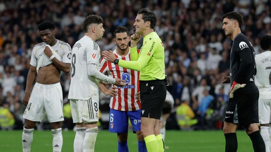 Baena, y la sanción a Valverde: "Opino igual que el club"