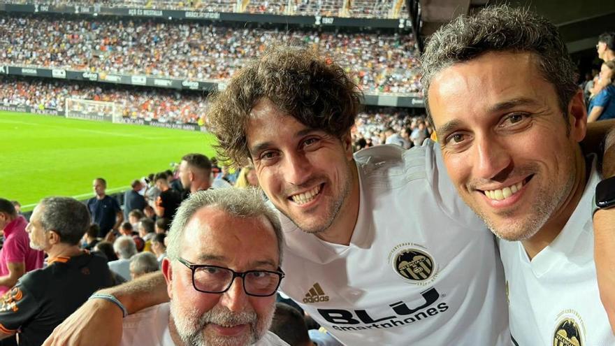 Rafa, socio accionista del Valencia CF desde hace más de 25 años: "La resignación es todavía más peligrosa que la rabia"