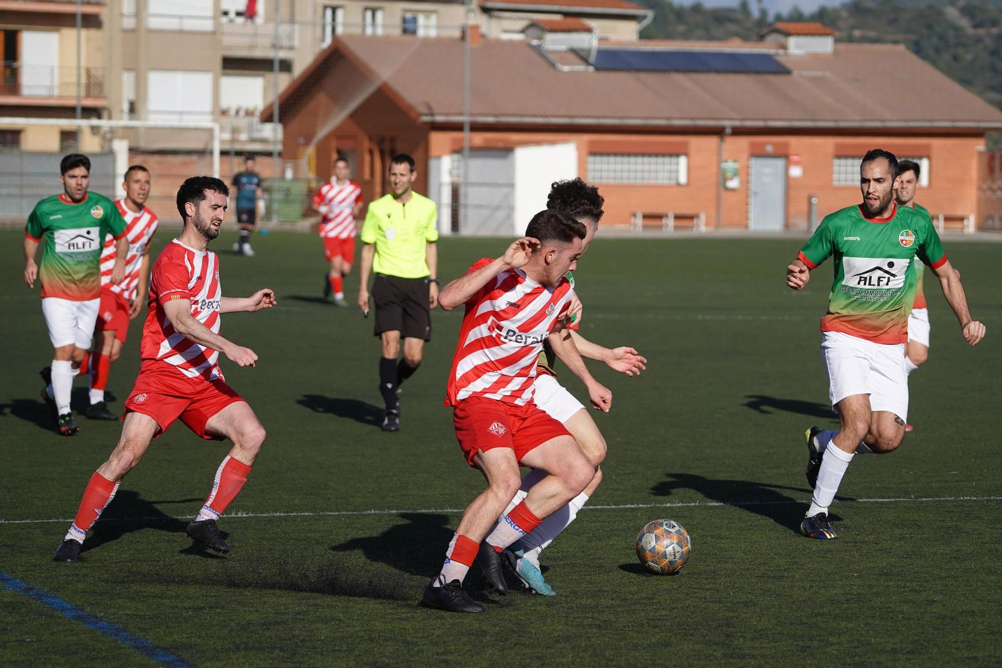 Imatges del partit CE Berga - Sant Quirze del grup 4 de Segona Catalana