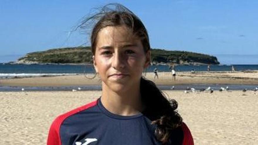 Paula Pena acude a una concentración del Team España Futura