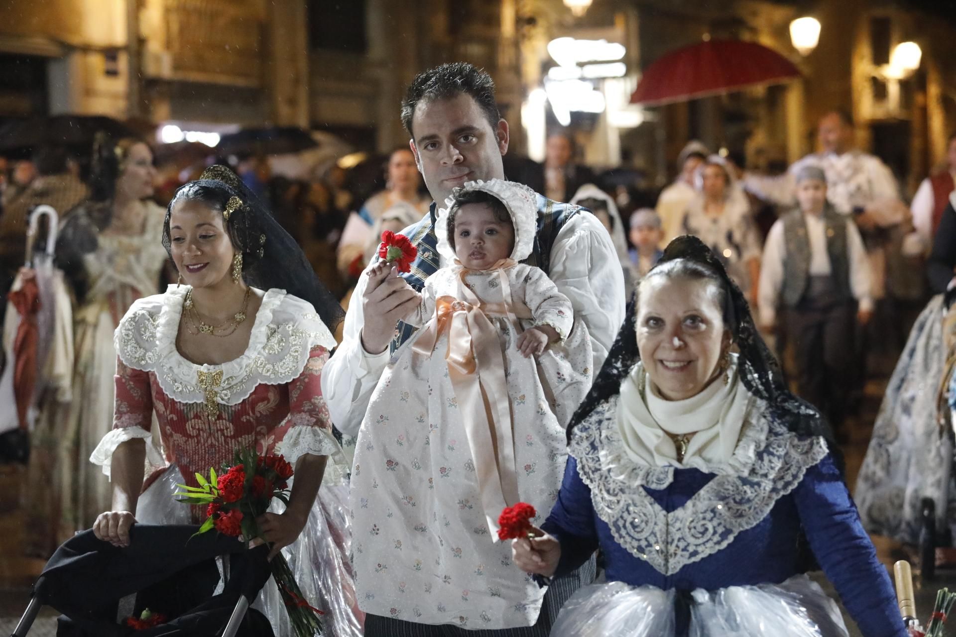 Búscate en el primer día de ofrenda por la calle de la Quart (entre las 19:00 a las 20:00 horas)