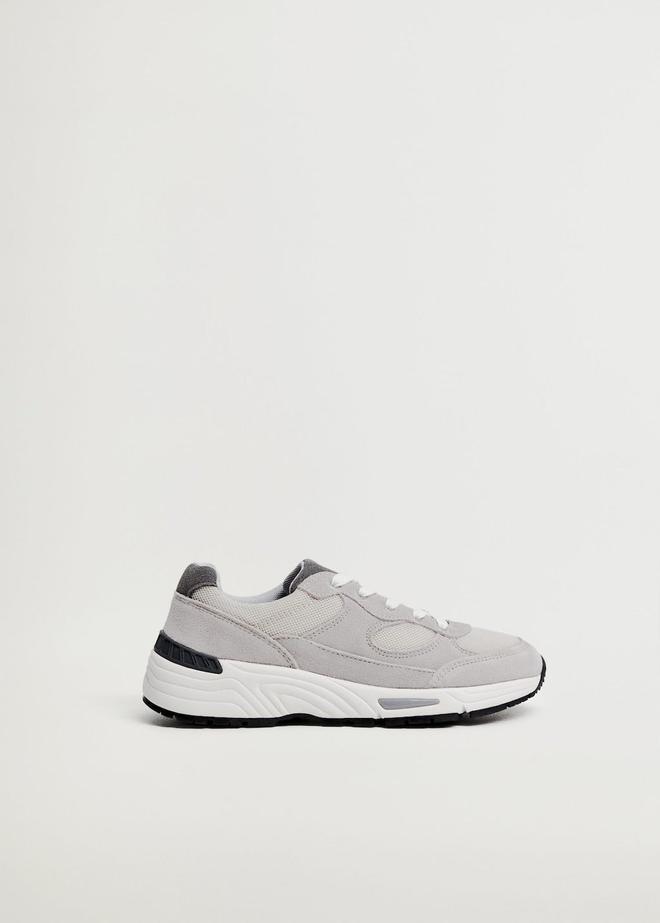 Deportiva de piel con cordones, de Mango (49,99 euros)