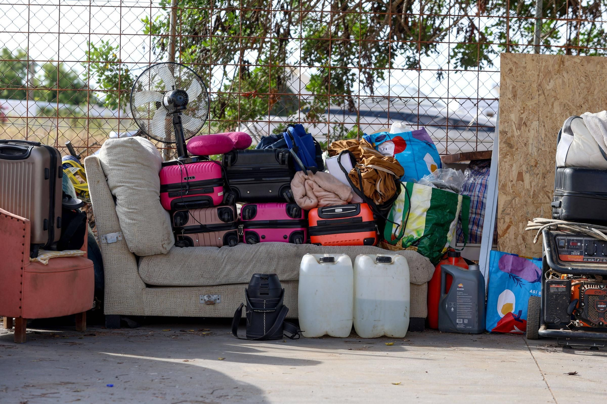 Todas las imágenes del desalojo de Can Rova 2 en Ibiza