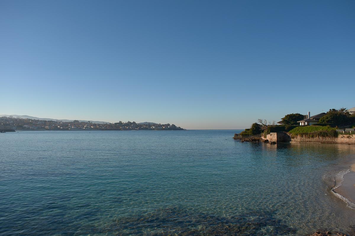 Desembocadura de Canido con un extremo de la isla de Toralla, Vigo