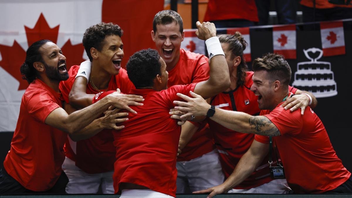 Canadá celebra el pase a los cuartos de final de la Davis, que se jugarán en Málaga