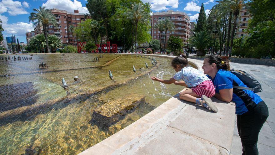 Activado el protocolo contra el calor en Murcia ante la alerta naranja para este lunes