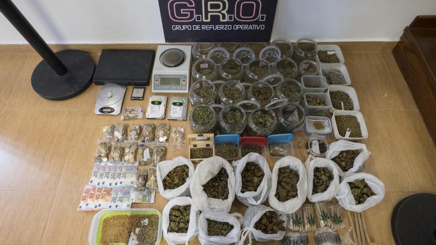 Cuatro detenidos en un local de consumo de cannabis