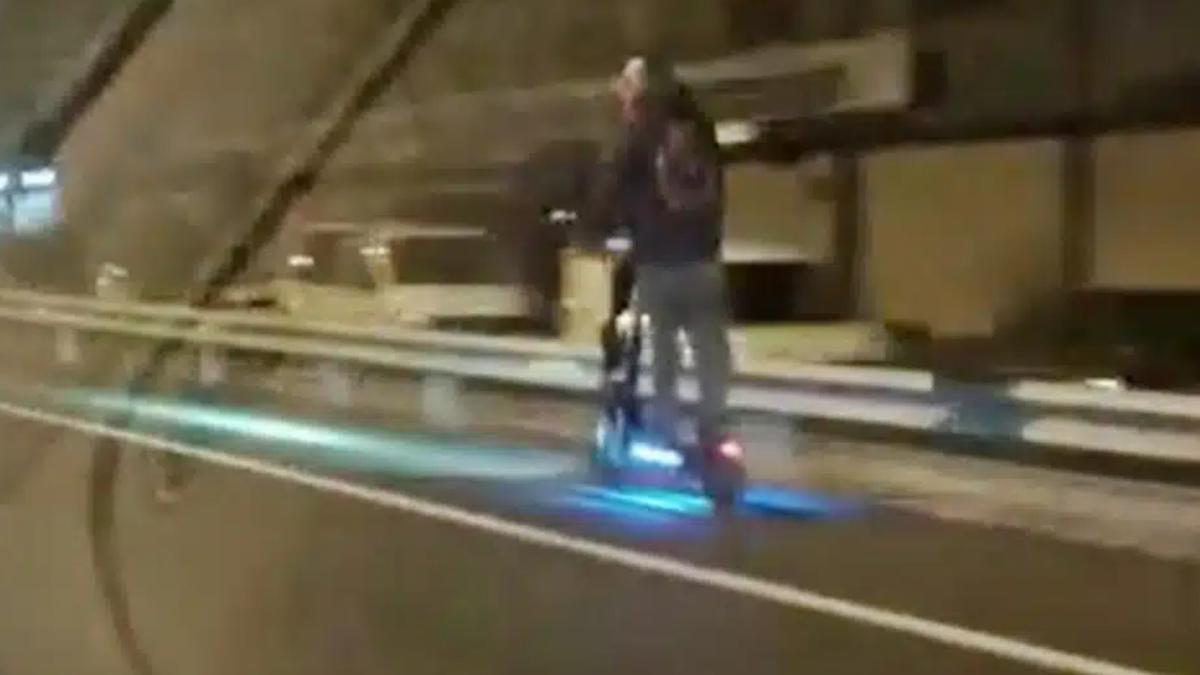 Circula a 80 km/h con un patinete en Gran Canaria