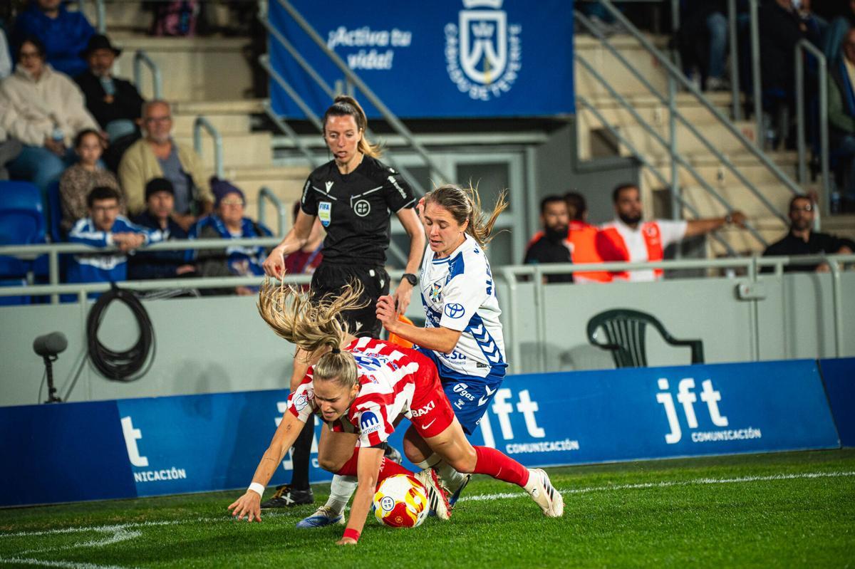 Partido de Copa de la Reina Costa Adeje-Atlético