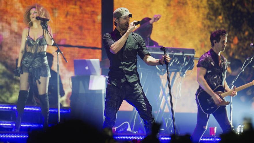 Santander despide a Enrique Iglesias con una pitada