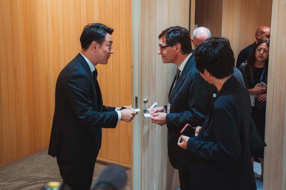 El president de la Generalitat, Salvador Illa, reunido este miércoles con el alcalde de Osaka, Hideyuki Yokoyama El president de la Generalitat, Salvador Illa, reunido este miércoles con el alcalde de Osaka, Hideyuki Yokoyama