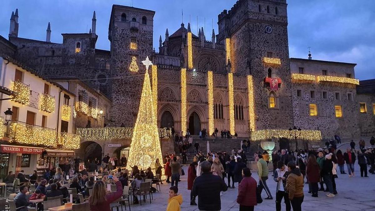 Imagen del árbol de Navidad en Guadalupe.