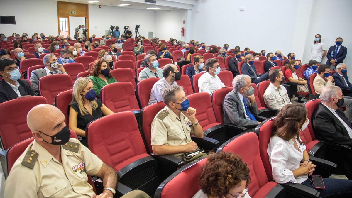 La presidenta del Govern asiste al acto de inauguración del año académico de la UIB