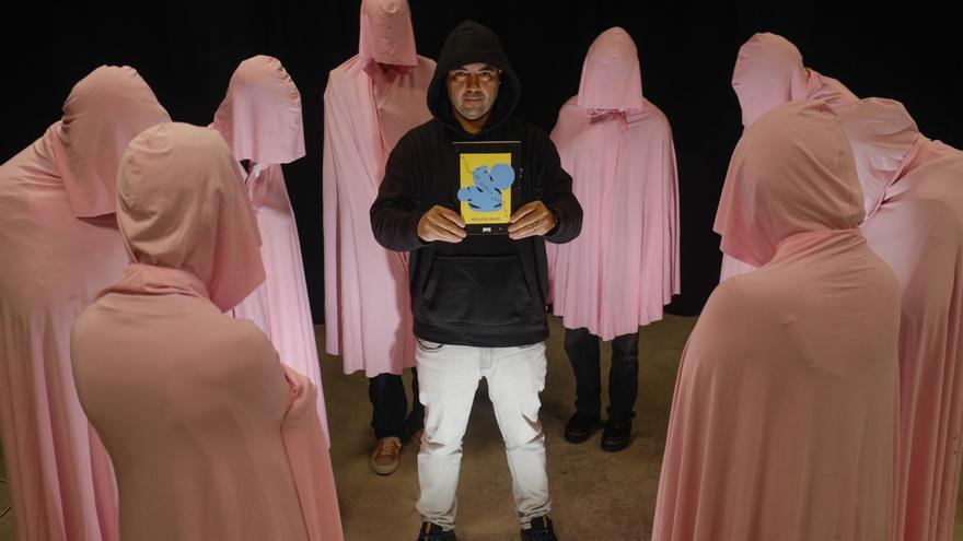 Pato Conde y sus personajes sin género que «permiten ver sin filtros y empatizar más con ellos»