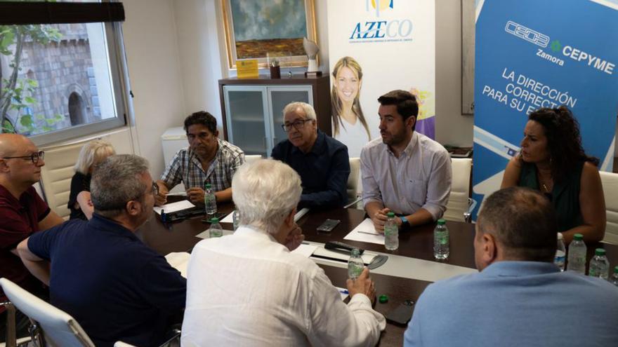 Reunión en la sede de la CEOE-CEPYME de Zamora. | Jose Luis Fernández