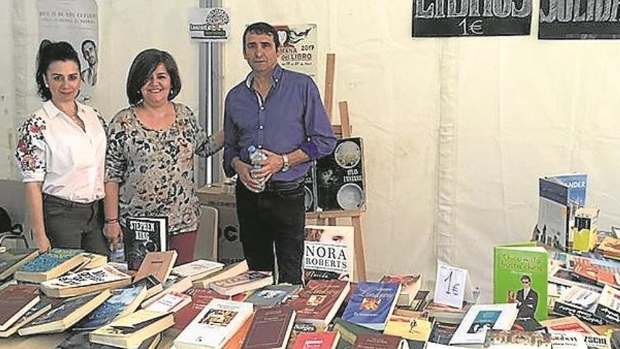 Venden libros a 1 euro con carácter solidario