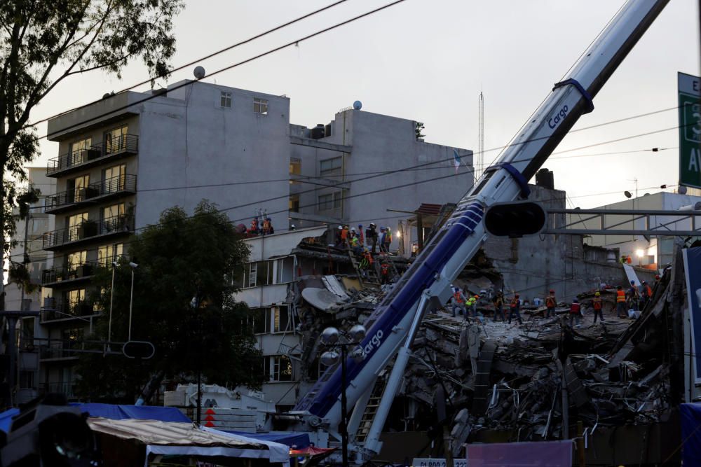 Las labores de rescate continúan el domingo 24 de septiembre.