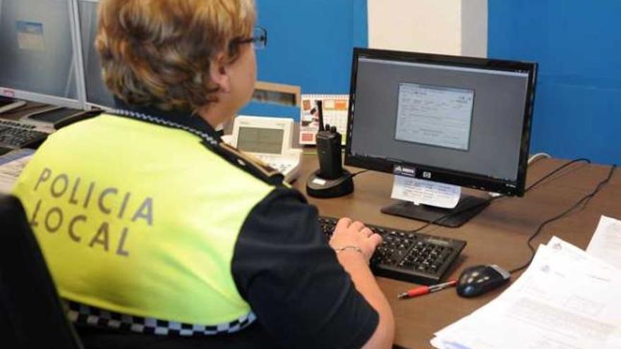 Imagen de archivo de la sala de transmisiones de la Policía.