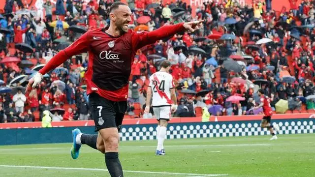 Muriqi encarriló a un Mallorca que busca sin cesar la salvación