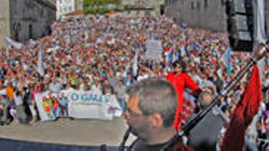 Decenas de miles de personas demostraron que &quot;queren vivir en galego&quot;