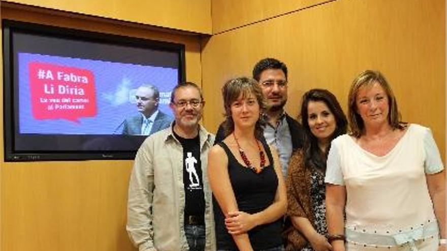 Lluís Torró, Marina Albiol, Ignacio Blanco, Esther López y Marga Sanz, ayer en las Corts.