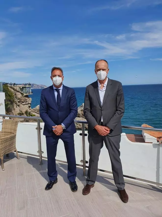 Salado y los hoteleros respaldan el nombramiento de Bernal
