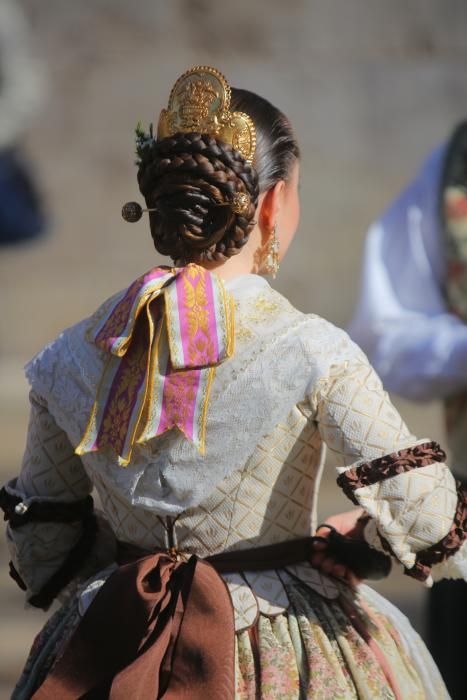 Danzas populares en el entorno de la Lonja