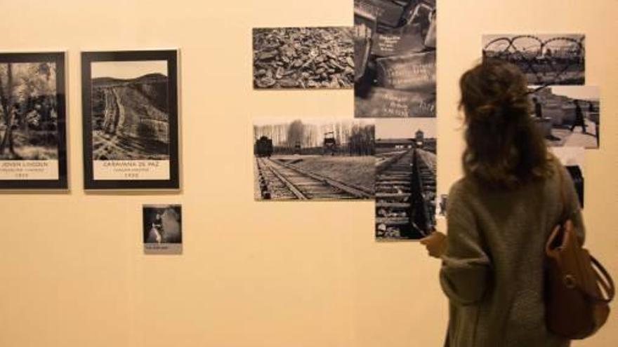 La muestra fotográfica En plural se puede visitar en Elche.